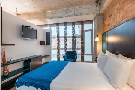 Hotel 5 Elementos Corferias by Hbp Отели рядом с достопримечательностью «Biblioteca Pública Virgilio Barco»