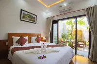Hoi An Sun Lake Villa Hotels in Tan An