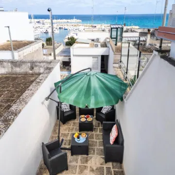 "Sul Mare" Luxury House San Foca with Air Conditioning and Wi-Fi