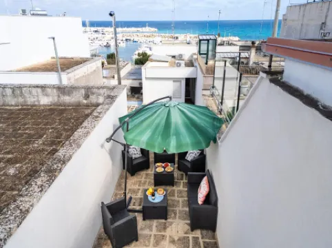 "Sul Mare" Luxury House San Foca with Air Conditioning and Wi-Fi