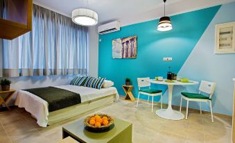 Emerald Suite