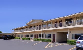 Scottish Inns & Suites