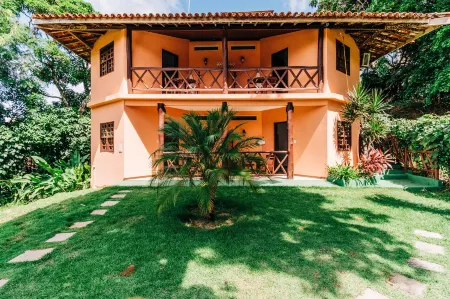 Pousada O Casarão Отели рядом с достопримечательностью «Ilha da Saudade»