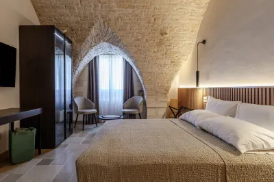 Buone Maniere Exclusive Room Hotels in Sisto
