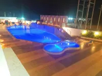 Seven Hills Hotel - ที่มีสระว่ายน้ำ