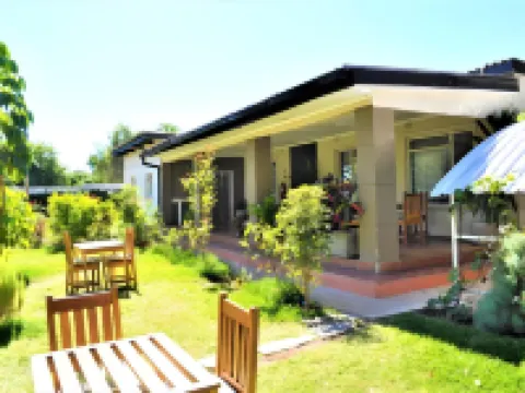 Natwange Backpackers Các khách sạn gần Chinese Centre