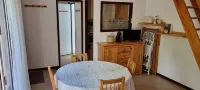 Bright apartment, quiet, 5 min from the center, 2 bedrooms, 4/5p, balcony, parking