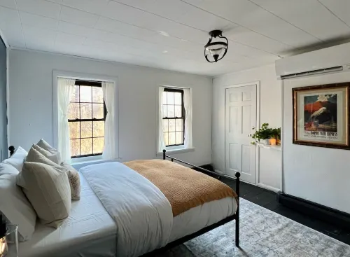 Historic house overlooking Rondout Creek