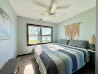 Lake House Cottage w/ Breathtaking Views!