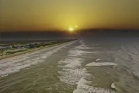 Fun on Sargent Beach in this Fabulous Vacation Home!