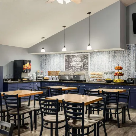 AmericInn by Wyndham Lincoln South