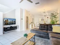 Private Pool and BBQ Grill in Premier Resort - Cozy Retreat