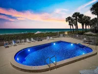 Gorgeous Gulf Views and Spacious Deck - Stunning Beachfront Oasis Hotels in Belleair Beach