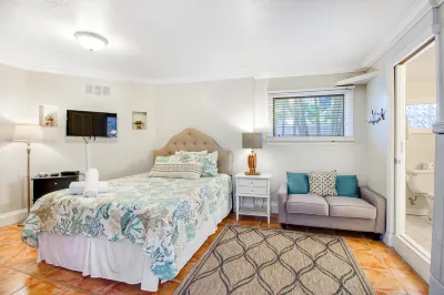 Relaxing Home with Private Pool, High-Speed WiFi, Central AC, & Washer/Dryer