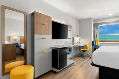 Microtel Inn & Suites by Wyndham Tulsa / Catoosa Route 66