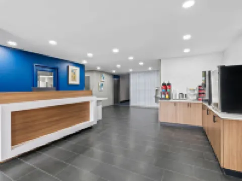 Microtel Inn & Suites by Wyndham Norcross ノークロスのホテル