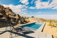 Epic Saltwater Pool and Scenic Boulder Retreat - Stunning Desert Oasis