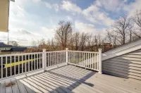 Spacious 5-bedroom house with hot tub and theatre room in charming South Bend