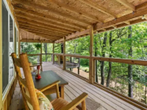 Cozy Creekside Cabin w/ Private Outdoor Sauna and Covered Deck Overlooking Creek Hotels in Laurel Fork