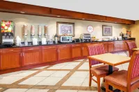 Howard Johnson by Wyndham Evansville East - petit déjeuner