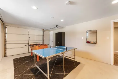 Stylish Getaway with Game Room and Lake Access - Charming Mountain Retreat