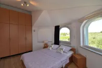 Apartments Culjak Hotels near Novo Igralište Valbandon