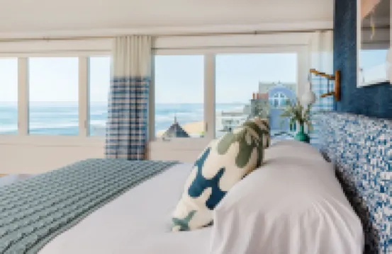 Blue - Inn on the Beach
