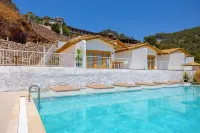 Ölüdeniz Manzara Non Alcoholic Family Hotel - インフィニティプール