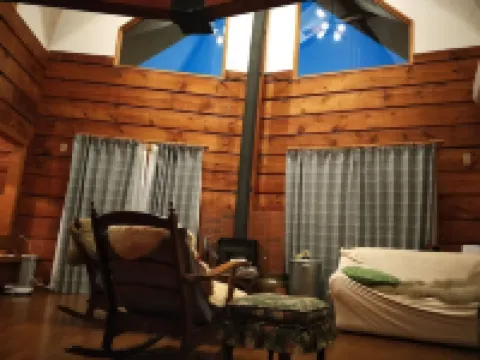 ログハウスキズキ 都留のホテル