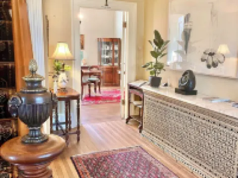 Chrysler House Hotels in Gananoque