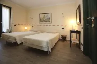 Ospiti del Pero Hotel in zona Bras Di Bevilacqua Antonia & C. Snc