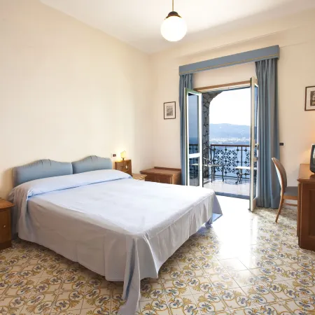 Hotel Mega Mare