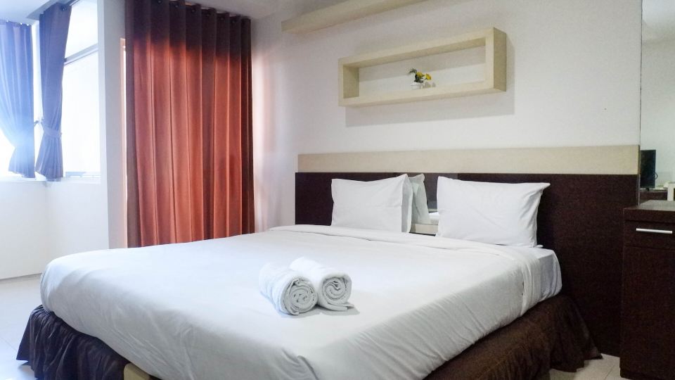 Best Deal Studio Apartment at High Point Serviced