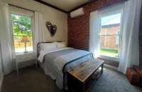 504 Historic Brickhouse off Main St. - 2 Blocks from Salmon River