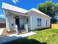 504 Historic Brickhouse off Main St. - 2 Blocks from Salmon River 살몬 호텔