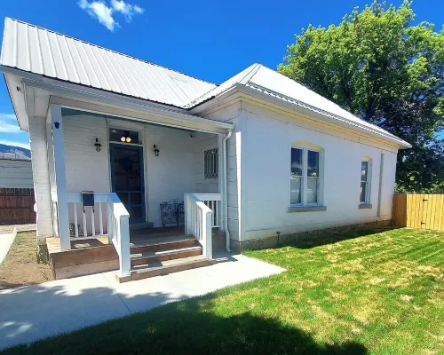 504 Historic Brickhouse off Main St. - 2 Blocks from Salmon River Hotels in Salmon