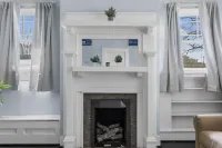 Near the Airport & Renovated East Lake Craftsman