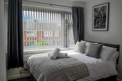 Stylish 4 Bed Apartment- Private Garden & Sleeps 8 Hôtels à : Stockton-on-Tees