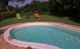 Casa il Girasole Con Piscina Nelle Marche