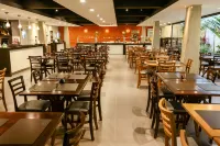 埃瑪西特弗雷克斯飯店