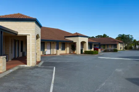 Motel le Grande Отели в г. Олбани