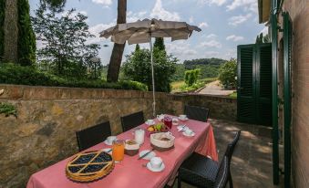 Holiday Home Near Sienna in the Hills, Swimming Pool and Garden