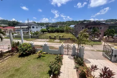 5-Bed Villa and Pool in Runaway Bay, Jamaica