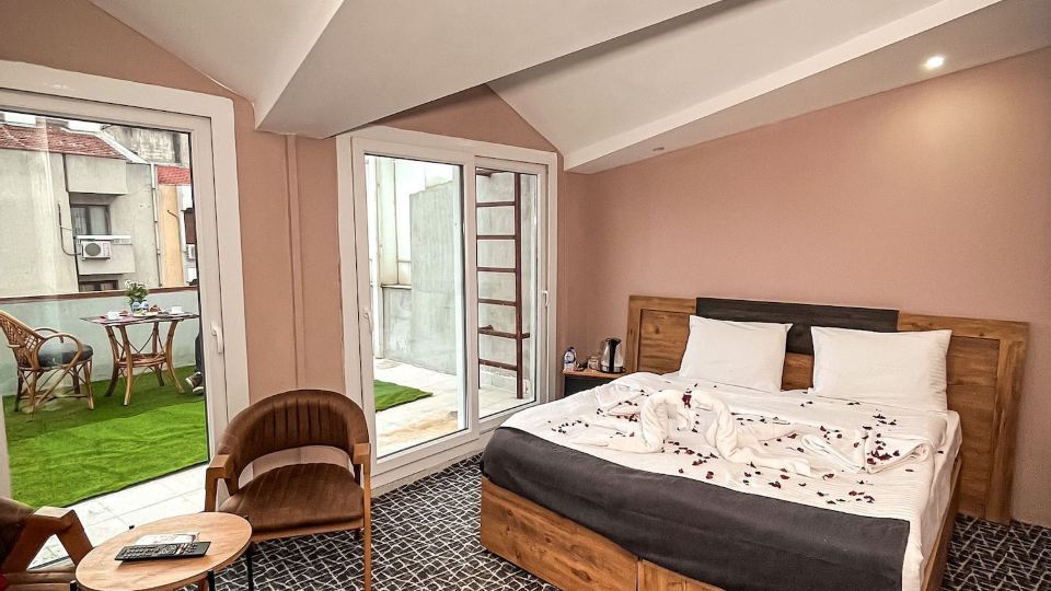 Life Artemis Otel