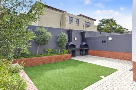 The Bailey 61A Отели в г. Брайанстон