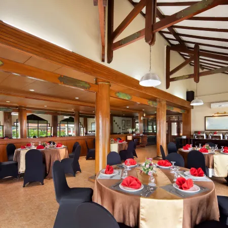 Royal Hotel and Villa Batu