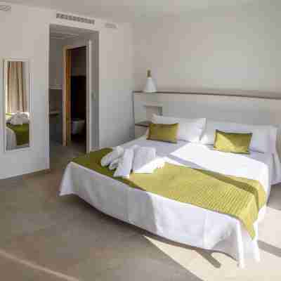 Hotel Senderos Rooms