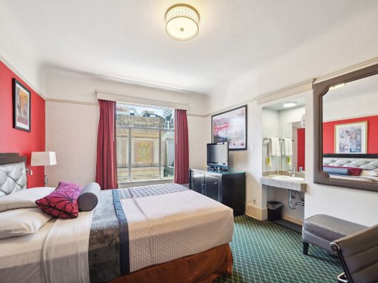 Union Square Plaza Hotel