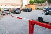 Hotel Stadt Melk - parking