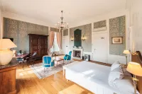 Château d'Ygrande - Hôtel en Auvergne Hôtels à : Ygrande